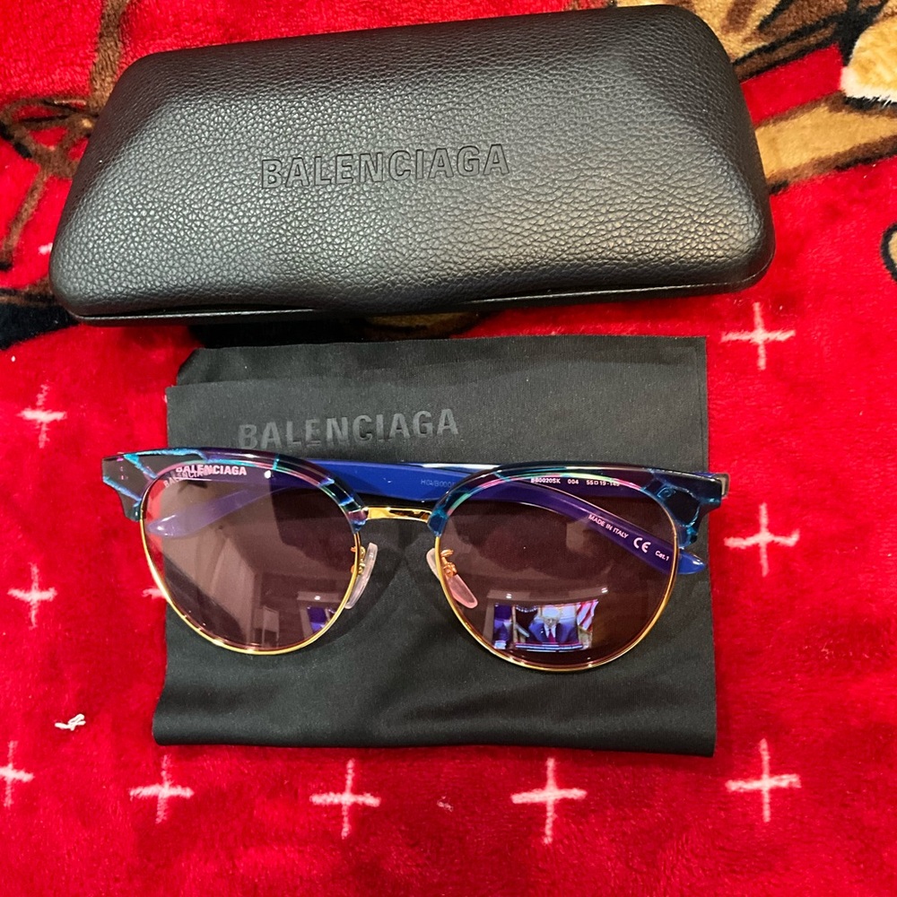 Balenciaga BB0020SK sunglasses in a multi-color frame in excellent condition. - Picture 7 of 8